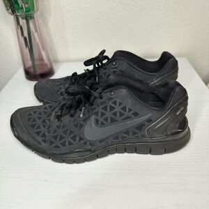 Women’s Nike Black Athletic sneakers